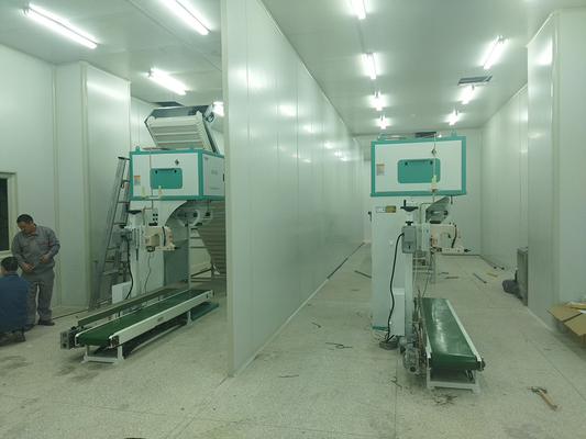 Macchina imballatrice del riso completamente automatico di plastica del granello per la riseria