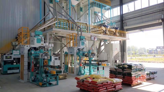 Alimentazione animale automatica ad alta velocità della macchina imballatrice 25kg del riso di EWINALL 600 borse/H